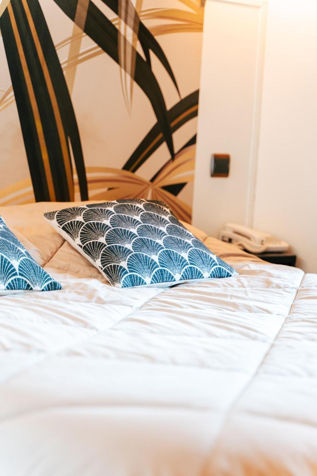 Des Consuls Hotel Castelnau-de-Montmiral
