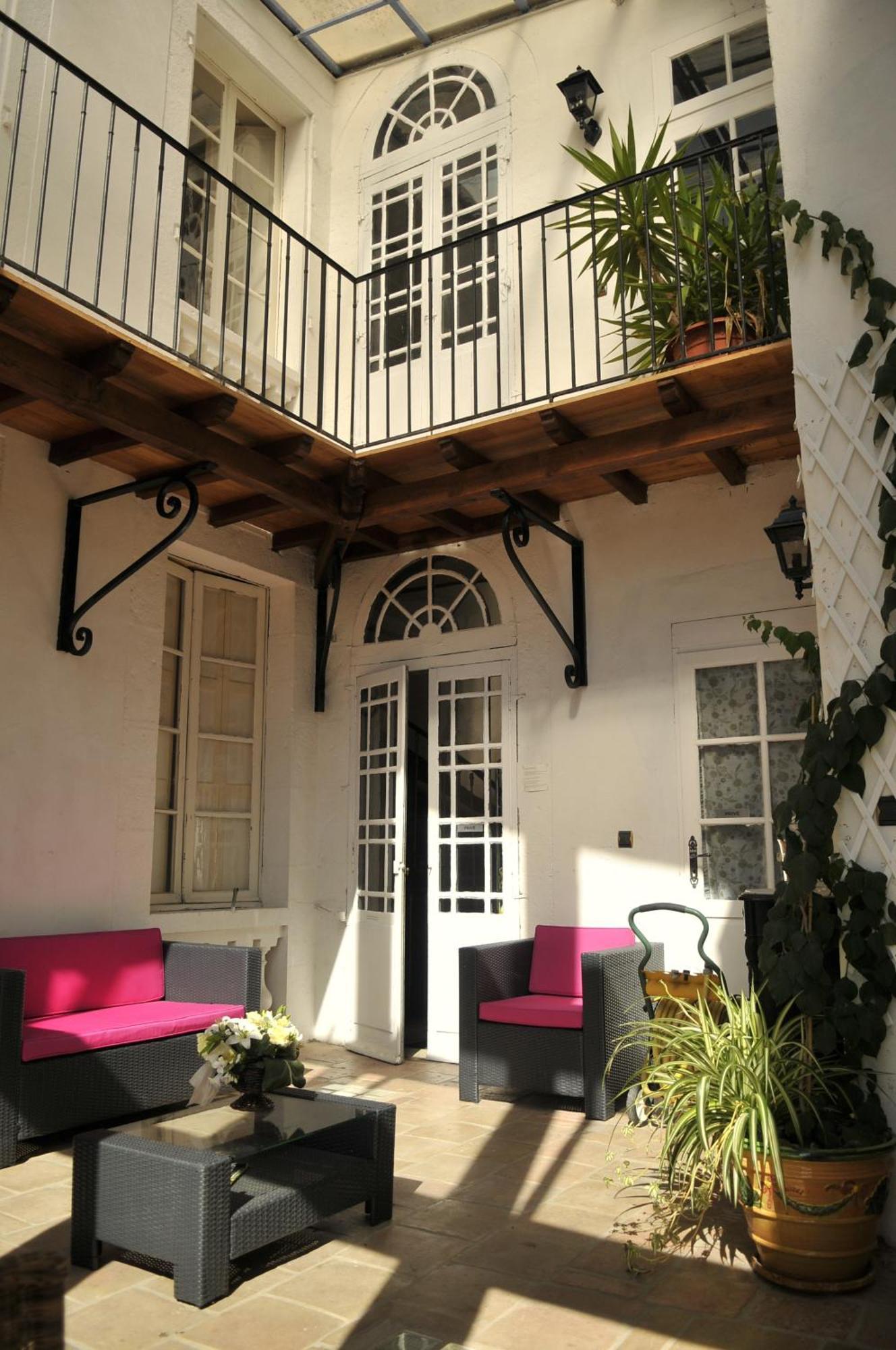 Hotel Des Consuls